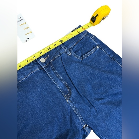 Home Folk Women’s Embroidered 5-Pockets Design Flare Jeans - Picture 9 of 13